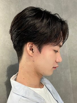 エルマーク 心斎橋(L-MARK) センターパートニュアンスパーマ韓国カルマパーマコンマヘア