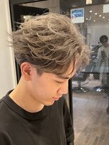 オーシャントーキョー サニー 原宿(OCEAN TOKYO Sunny)&nbsp;ニュアンスパーマ　センターパート　韓国ヘア　メンズパーマ