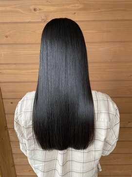 モントゥリー(Mon tree) うねり解消ツヤ髪ストレート