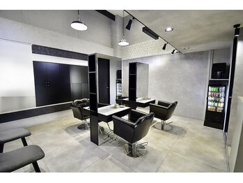 Fi-Ne 原宿 エクステ/ケアブリーチ/ダブルカラー/韓国 【フィーネ】【旧Fi-Ne 原宿】