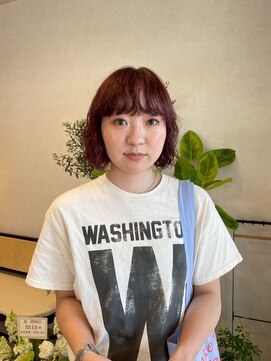 ミア(mia) 大人ボブパーマピンクブラウンスパイラルパーマくるくるパーマ