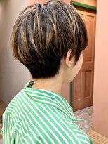 イギー(igggy)&nbsp;マッシュショート　デザインカラー　ショートヘア　パーマ