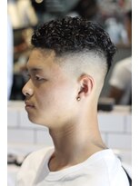 キングスマントーキョー カットクラブ 中野(KINGSMAN TOKYO CUTCLUB)&nbsp;ニュアンスパーマ/ツイストスパイラル/フェード[中野/MEN'S]