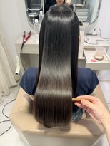 スイ オモテサンドウ(Sui OMOTESANDO)&nbsp;艶々ロング