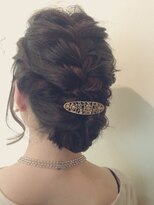 フォルメージ(formage)&nbsp;編み込みシニヨンアップ