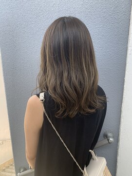 クラッチバイシオンアグリゲイト(CLUTCH by Zi-on aggregate) コントラストハイライトバレイヤージュ/バリアージュ