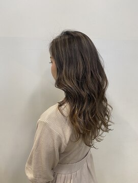 ベイス アワジ(BASE) バレイヤージュスタイル