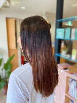 ジータヘアデザイン 大森店(GHITA hair design)の写真/【髪質改善】梅雨の湿気・うねり対策に*コスメ/ファイバープレックスストレート/酸熱Tr,部分矯正