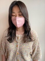 ツイギー 宮西店(TWiGGY)&nbsp;おしゃれセンターパートに柔らかグレージュ