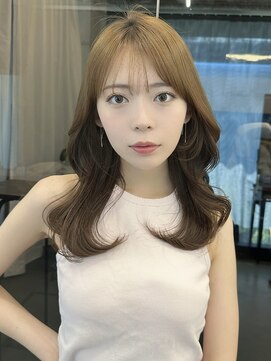 フォンズ(FONS) レイヤーカットワンカールヘア まわりカット 大人ガーリー