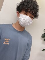 テオ(Theo)&nbsp;波巻きスパイラルパーママッシュショート無造作パーマ刈り上げ