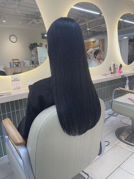 テトラ バイ ネオリーブ 横浜西口店(tetra by neolive) 横浜★ 黒髪　ロング　ストレートトリートメント