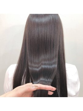 フュー 新小岩(few.) 黒髪/グレーベージュ/レイヤーロング/前髪パーマ[新小岩駅]