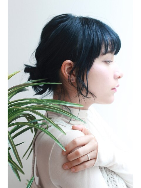 後れ毛が可愛いお呼ばれヘアアレンジ　トレンドセット