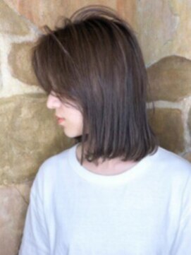 イチゴイチ(151e) 【151e　戸塚】*ハイライト+プラチナグレージュ*