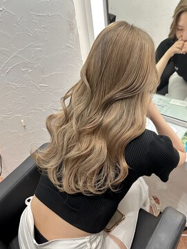 ジュイル シブヤ(JEWIL SHIBUYA) JEWIIL渋谷 中島 ブリーチなしダブルカラーでミルクティーカラー