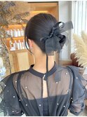 タイトシニヨン×ヘアアレンジ