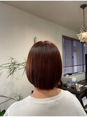 大人可愛いアッシュブラウン耳掛け小顔マッシュショートボブ