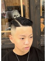 バーバーショップ フォーシーズン(BAR BER SHOP FOURSEASON)&nbsp;サイドパート/スキンフェード/バズクロップ