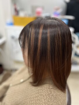 ミディアムボブ