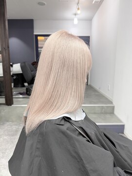 ホワイトベージュ