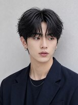 ビビッドオー(vivid/O)&nbsp;韓国風センターパートニュアンスフェザーパーマパーマ