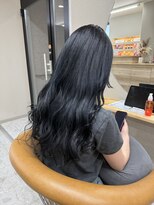 アンドカオマワリカットファム(Fann.)&nbsp;レイヤーカット 巻き髪 黒髪 神戸三宮元町 韓国風 顔まわり 艶髪