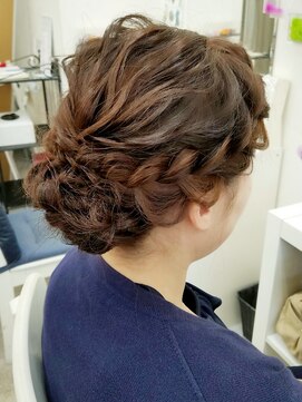 ヘアーメイク ティアラ(Hair make Tiara) 結婚式ルーズアップヘア☆+゜