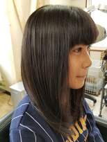 ヘアーワークス 幻華 可愛らしさをこわさないナチュラルストレート