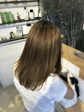 ソレカ(SORECA) 【SORECA/ソレカ】メニーハイライト×グリーンベージュカラー