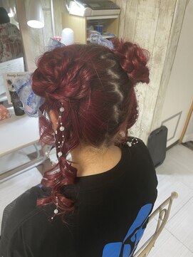 ヘアーメイクサロン リュクス(Hair make salon LUXE) お団子ツインテール