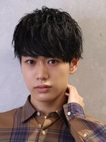 黒髪マッシュ束感ツーブロックスーツビジネス学生ヘア