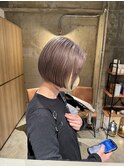 【ミニボブ×パールベージュ】