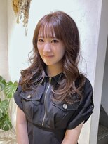 レクタ(recta) ベージュブラウン ロングヘア