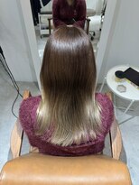 ジュベ(juve.)&nbsp;伸びても気になりにくいグラデーション☆