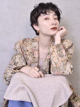 コイ(coii) 外国人風透明感グレージュカラーナチュラルワンカールパーマ