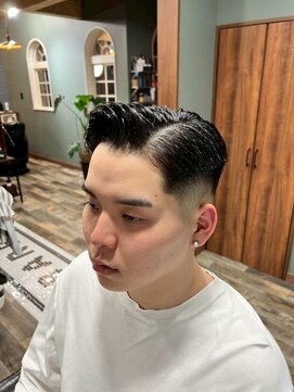 スタンドバーバー 柏(STAND BARBER) スペインカール／スパイキーショート/ブルーブラック/柏