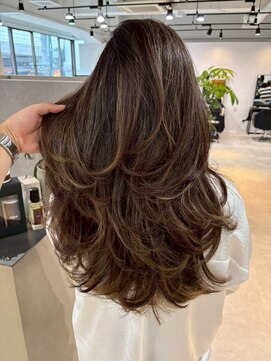 メリー オオサカ(Merly Osaka) バタフライレイヤーカット