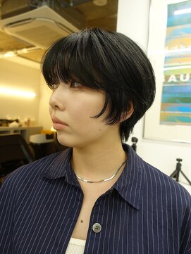 テンション(tension) 黒髪丸みショートボブレイヤーカットウルフ大通駅バスセンター駅