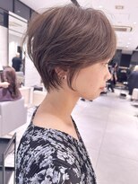 ステア ケース(stair case)&nbsp;大人髪質改善カラー耳かけ丸みショートボブ