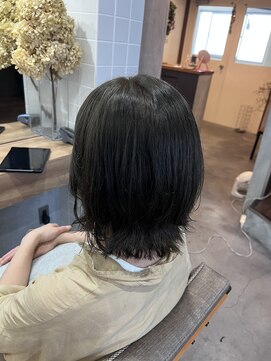 ティティ(TiTi) 20.30.40代 くすみベージュ[TiTi_福田りの]