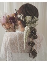 ヴィサージュアクト(VISAGE a.c.t)&nbsp;リボンを使った編み下ろしヘア