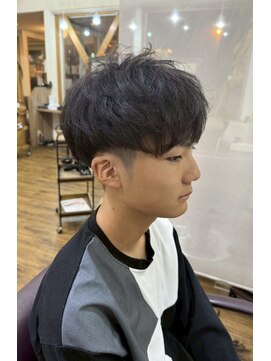 イタクラ 赤道店 (ITAKURA) メンズパーマ／メンズマッシュ／ニュアンスパーマ／メンズカット