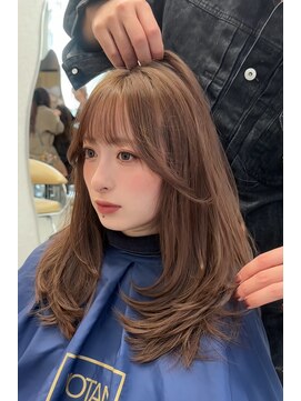 天神美容室 天神大名レイヤーカットブラウンミディアムレイヤー