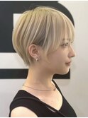 静岡駅ショートボブショートカット顔まわりレイヤーカット韓国風