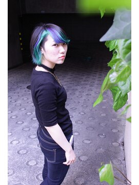 ストロベリーロックス 赤羽1番街店 ツーブロックハイインナーカラー