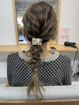 ソーコ(SOKO) ルーズローポニー