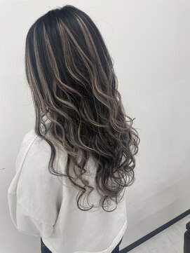 リルフェアリー 磐田店(Li’lFairy) エクステでハイライト