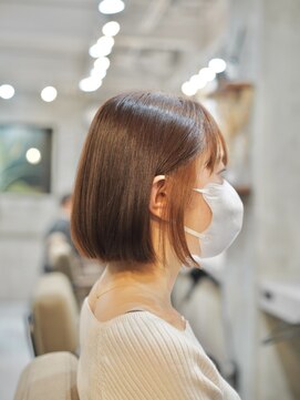 ソイルバイロミー(soil by ROMMY) 【川崎 裕】大人インナーカラーのショートボブ