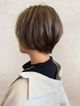 アース 三木店(HAIR & MAKE EARTH) 白髪ぼかしハイライトベージュカラーコンパクトショート